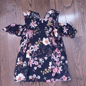 H&M | Ruffled Open-Should Blouse | Size: S | Flower Top | Women